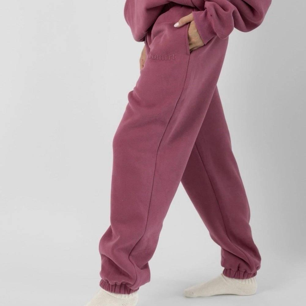 COMFRT‎ Size Medium Minimalist Sweatpants Berry Pink Cozy Buttery Logo SOLD OUT